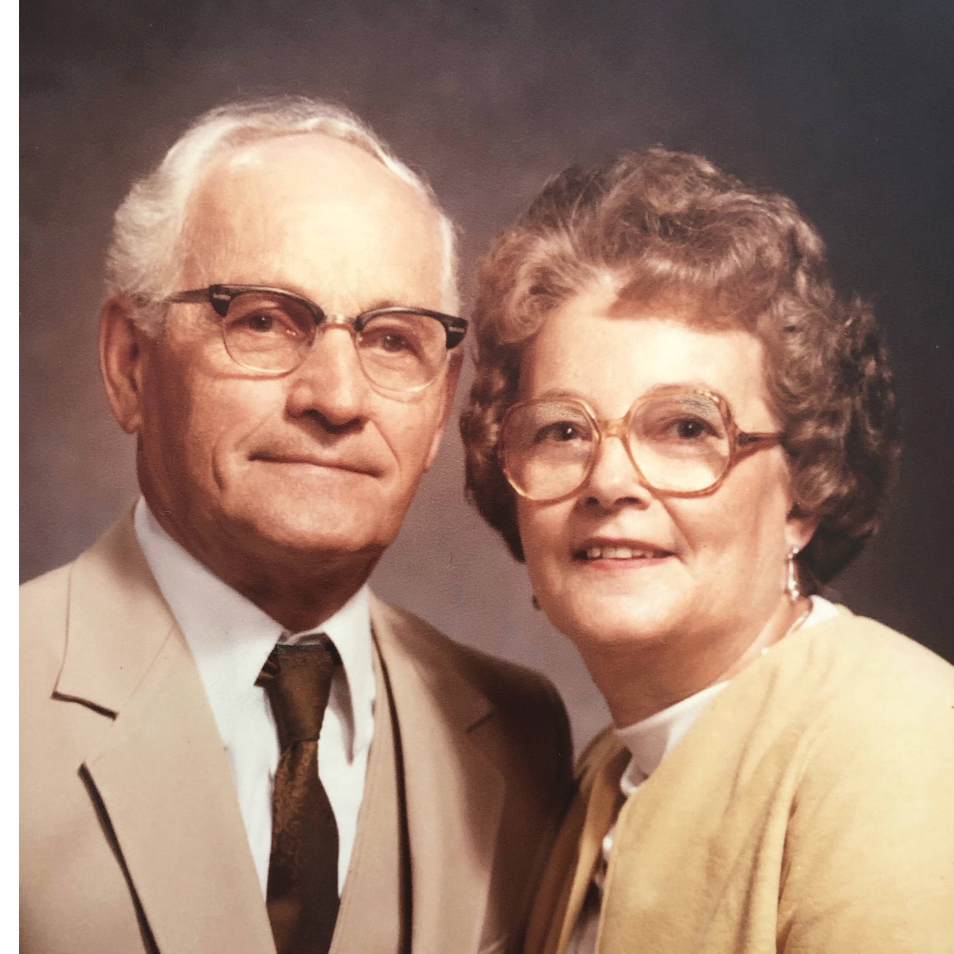 Clifford & Gwendolyn Greenwalt Memorial Scholarship